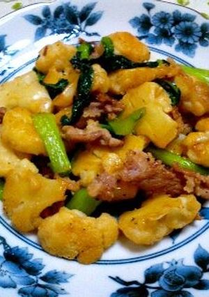 カリフラワーと小松菜の炒め物♡-レシピのメイン写真