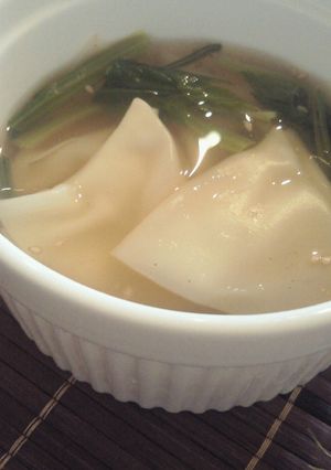 見せかけ餃子の皮スープ♪-レシピのメイン写真