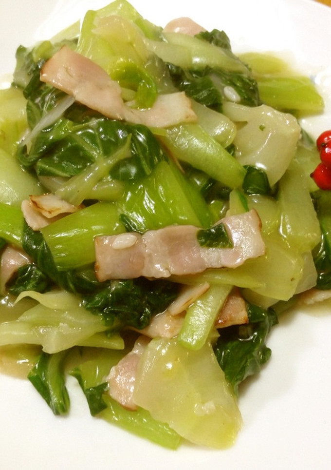 ちんげん菜とベーコンの塩麹炒め♪-レシピのメイン写真