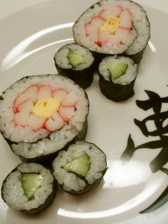 ✿簡単♪お花の巻きずし✿-レシピのメイン写真