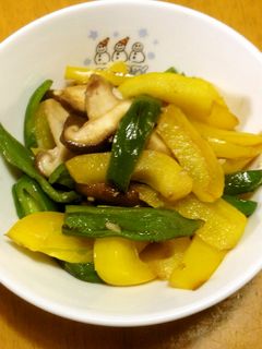 パプリカ椎茸炒め♪塩麹味-レシピのメイン写真