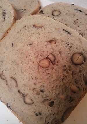 黒豆リメイク☆HBで黒豆と豆腐の食パン-レシピのメイン写真