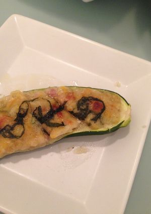 ズッキーニのボート 味噌チーズ焼き-レシピのメイン写真