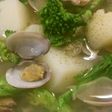 じゃがいもとアサリと菜の花優しいスープ♪