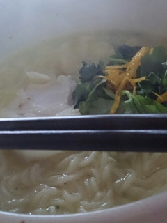 お正月の残り物!三つ葉や柚子で和ラーメン-レシピのメイン写真