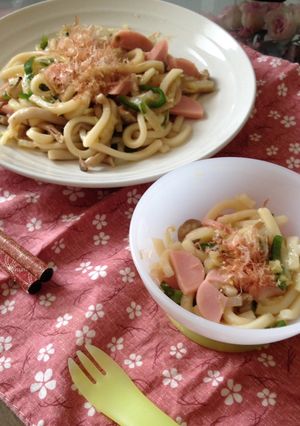 ママとぼくの簡単ランチ☻焼きうどん-レシピのメイン写真