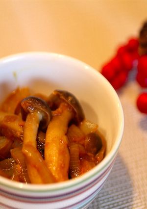 しめじとタマネギのカレー味噌-レシピのメイン写真