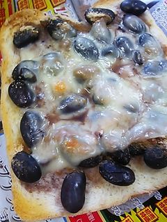 黒豆ときな粉のチーズトースト-レシピのメイン写真
