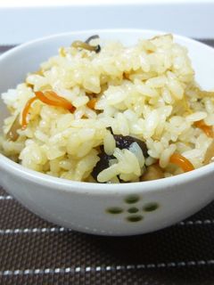 鶏ごぼうの甘辛混ぜご飯-レシピのメイン写真