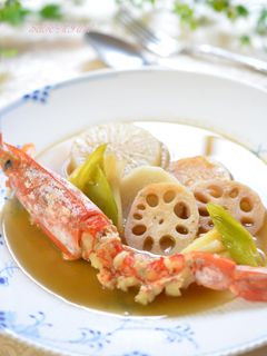 旨味スープで♪有頭エビと根菜の煮込み✿-レシピのメイン写真
