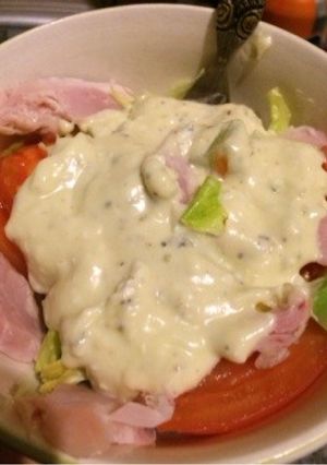 クリームチーズドレッシングをかけたトマト-レシピのメイン写真