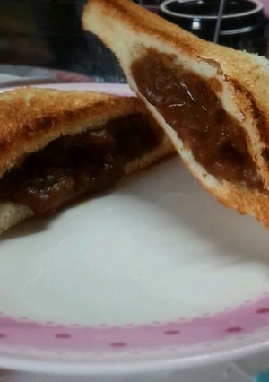 残ったカレーで！簡単ポケットトースト♡-レシピのメイン写真