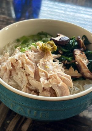 ロティサリーチキンで☆にゅうめん(温麺)-レシピのメイン写真