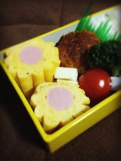 お弁当に♪お花の卵焼き-レシピのメイン写真