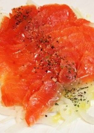 サーモンのカルパッチョ♡タマネギのマリネ-レシピのメイン写真