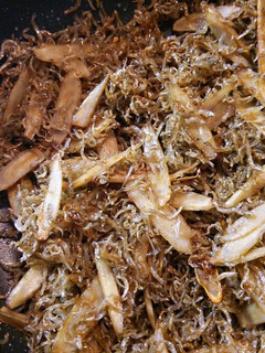 お弁当にも便利 牛蒡と雑魚の金平-レシピのメイン写真