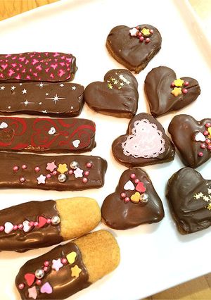 簡単サクサククッキーのチョコレートデコ♪-レシピのメイン写真