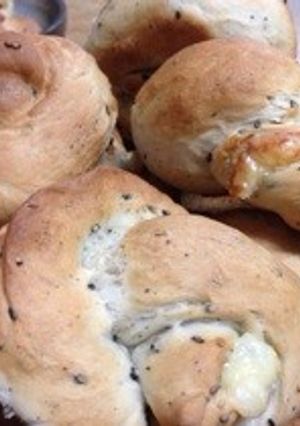 セサミチーズパン-レシピのメイン写真