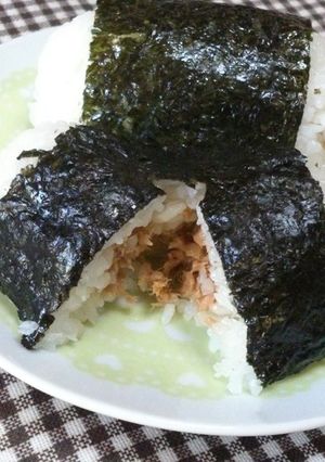 甘辛ツナのおにぎり-レシピのメイン写真