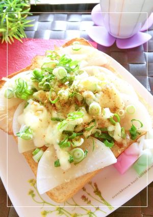 ❀うどんスープの素で❀ 葱*大根トースト-レシピのメイン写真