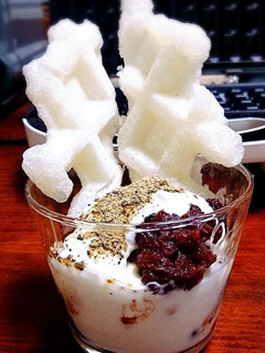 お餅アレンジ☆モッフルぜんざいパフェ-レシピのメイン写真
