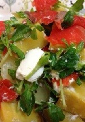 さつまいもと豆苗のサラダ-レシピのメイン写真
