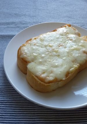 ちょっとリッチに♪明太マヨチートースト-レシピのメイン写真