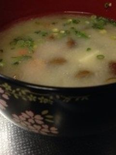 冬にあったか なめこと厚揚げの味噌汁-レシピのメイン写真