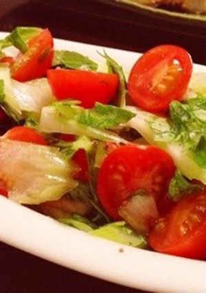 シャキシャキ！セロリとトマトのサラダ-レシピのメイン写真