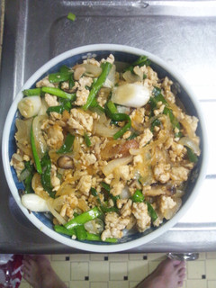 鶏ひき肉【鶏ひきの生姜焼風丼】-レシピのメイン写真