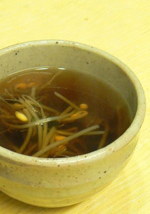 豆もやしとわかめのスープ★超簡単-レシピのメイン写真