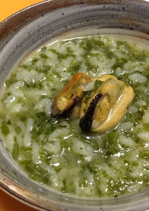 天冨良いわ井作:茎わかめとムール貝のお粥-レシピのメイン写真