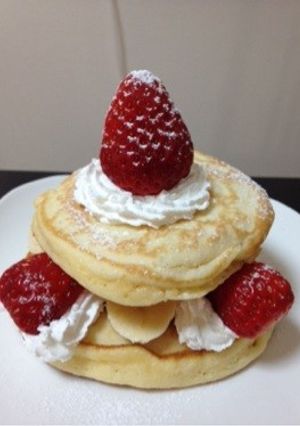 簡単デコレーション☆ケーキ風パンケーキ-レシピのメイン写真