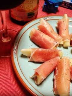 ワインと♪洋梨とクリームチーズの生ハム巻-レシピのメイン写真