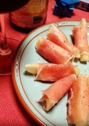 ワインと♪洋梨とクリームチーズの生ハム巻-レシピのメイン写真