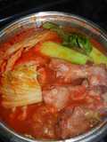 鶏手羽元と白菜のトマト鍋