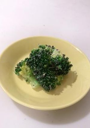 ブロッコリーゆかり粉チ和え-レシピのメイン写真