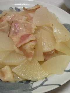 大根の底力!大根とベーコンの無水ひと塩煮-レシピのメイン写真