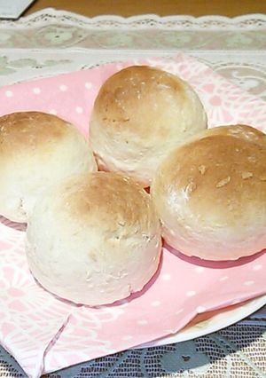 卵なしで簡単!薄力粉で基本のミニ丸パン♡-レシピのメイン写真