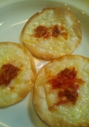 餃子の皮おつまみ!パリパリキムチーズピザ-レシピのメイン写真