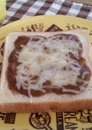 味は確実！簡単チーズカレートースト-レシピのメイン写真