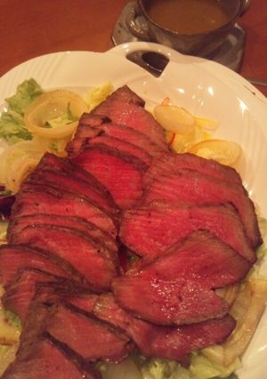 本格的ローストビーフ(グレイビーソース)-レシピのメイン写真