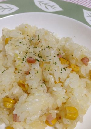 スモークハムとコーンバターde簡単ピラフ-レシピのメイン写真