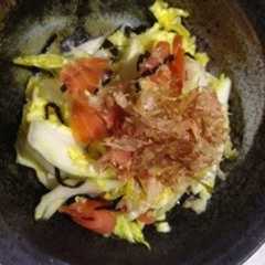 A picture of 白菜サーモンで簡単放置サラダ♪.