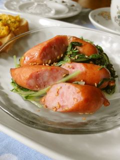 *水菜とウィンナーのカレー胡麻炒め*-レシピのメイン写真