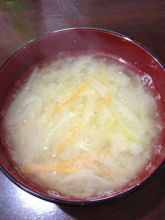 玉ねぎとにんじんのみそ汁-レシピのメイン写真