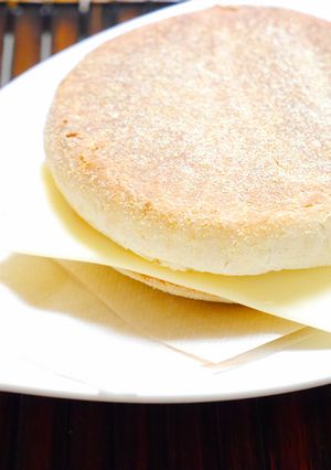 驚く美味しさ！シンプル『チーズマフィン』-レシピのメイン写真