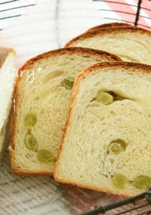 うぐいす豆入り豆乳食パン✿-レシピのメイン写真