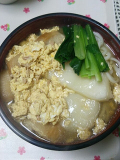 卵とお餅の簡単かけうどん-レシピのメイン写真
