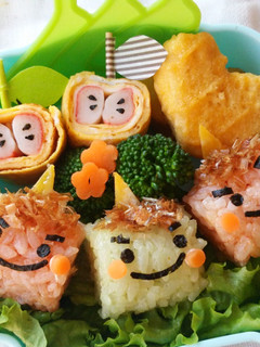 節分キャラ弁♪赤おにぎりと青おにぎり-レシピのメイン写真